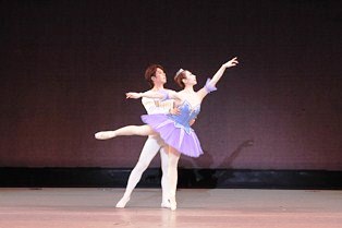 ���o���G���[�N�V���b�v���߂Ắw�p�E�h�E�h�D�x2/24