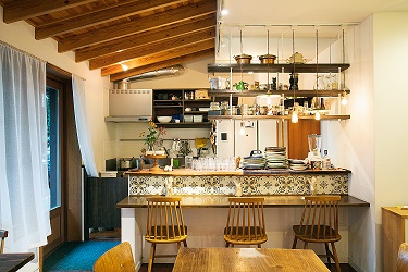 ɃXpCXBuandCURRYvRނ̃J[