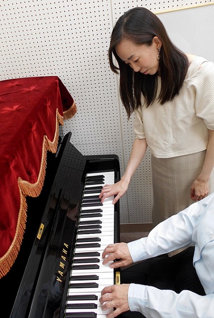 ピアノ木(ピアノ講師  小田　裕子)