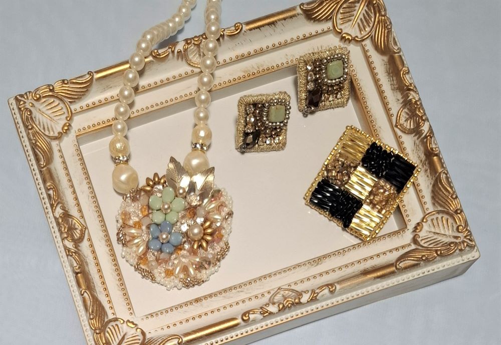 �r�[�Y�h�J