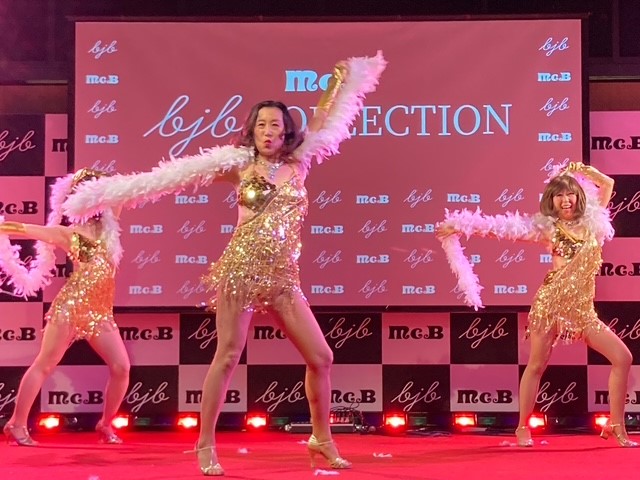 �V���[�_���X