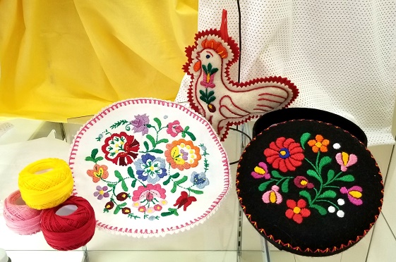 かわいいハンガリー刺繍 | メゾンカルチャークラブ綾瀬