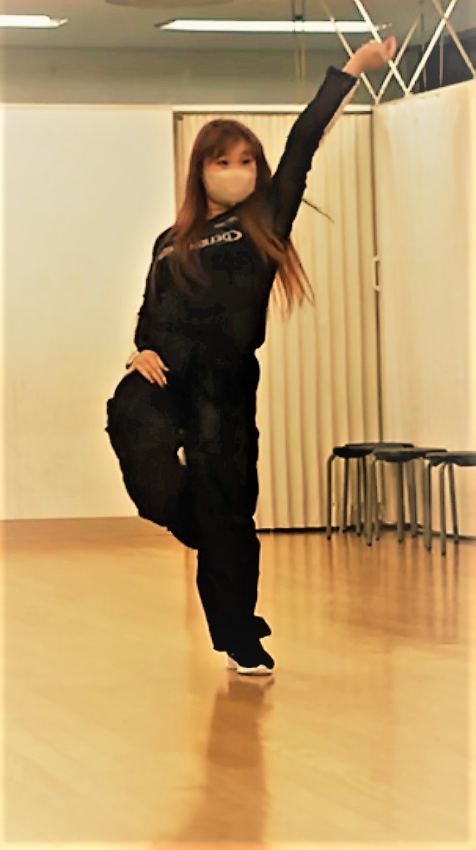 Girls Dancei`1j