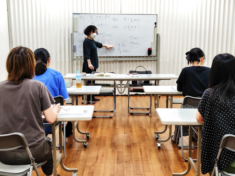 �y�����؍����b �����U