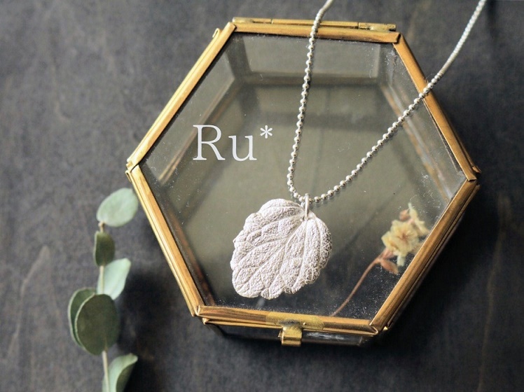 �A�[�g�N���C�V���o�[