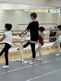 �N���V�b�N�o���G�i��1�`��4�j